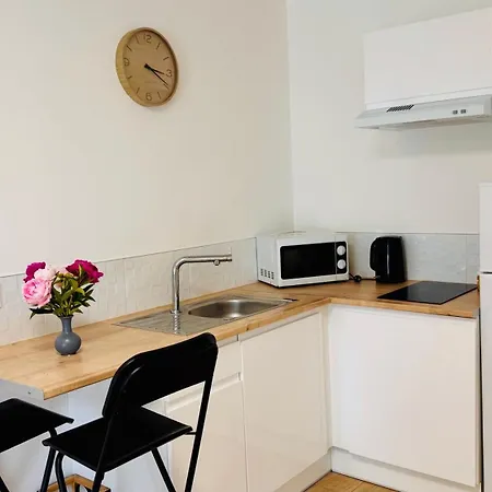L'essentiel - Parking & Wifi Apartment